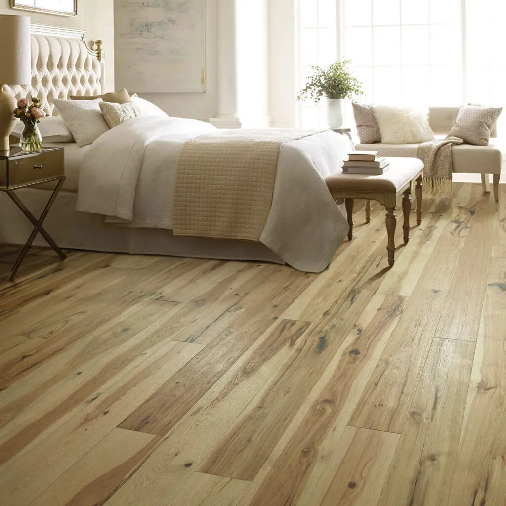 Bedroom hardwood | VRR Flooring